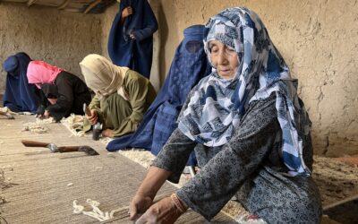 Afghanistan’s women carpet weavers thrown an economic lifeline