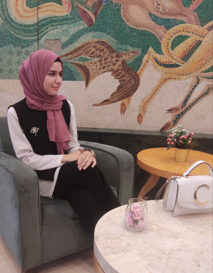 Rania, a Syrian UNHCR-supported university scholar in Lebanon